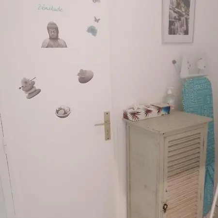 Le Petit -appartement Proche De La Vieille , Du Centre Et Du Tram- Petit Dejeuner Offert Lejlighed *