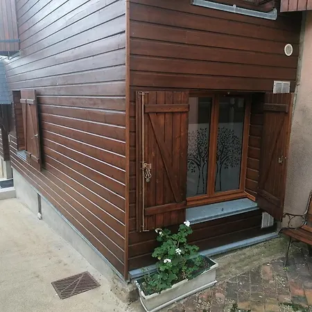 Le Petit -appartement Proche De La Vieille , Du Centre Et Du Tram- Petit Dejeuner Offert Le Mans