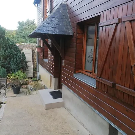 Le Petit -appartement Proche De La Vieille , Du Centre Et Du Tram- Petit Dejeuner Offert