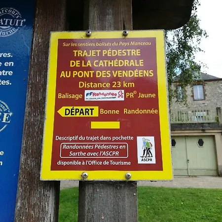 Le Petit -appartement Proche De La Vieille , Du Centre Et Du Tram- Petit Dejeuner Offert Apartmán Le Mans