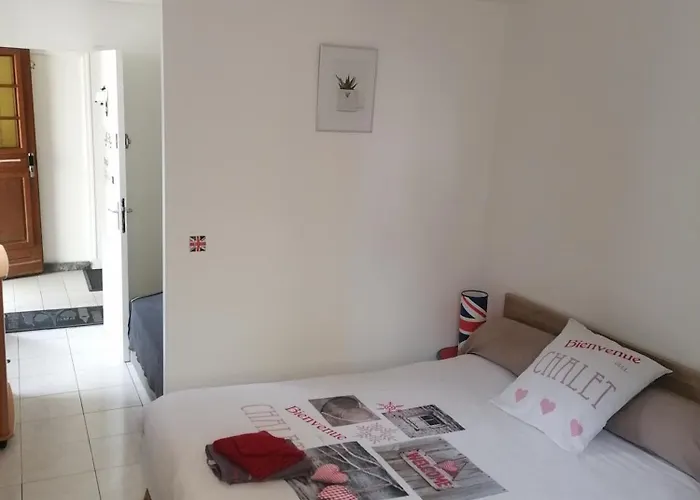 Apartment Le Petit -appartement Proche De La Vieille , Du Centre Et Du Tram- Petit Dejeuner Offert Le Mans