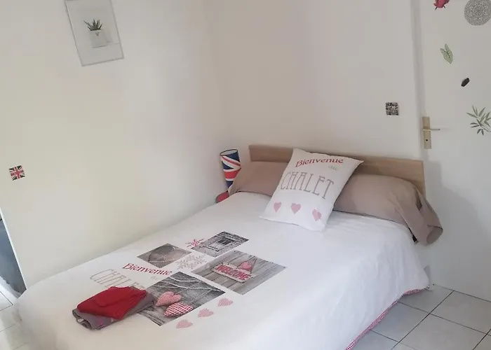 Le Petit -appartement Proche De La Vieille , Du Centre Et Du Tram- Petit Dejeuner Offert Lejlighed Le Mans