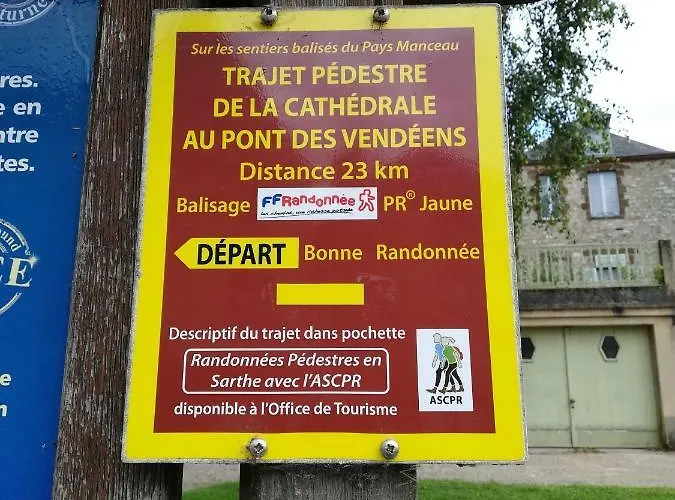 Le Petit -appartement Proche De La Vieille , Du Centre Et Du Tram- Petit Dejeuner Offert Lejlighed Le Mans